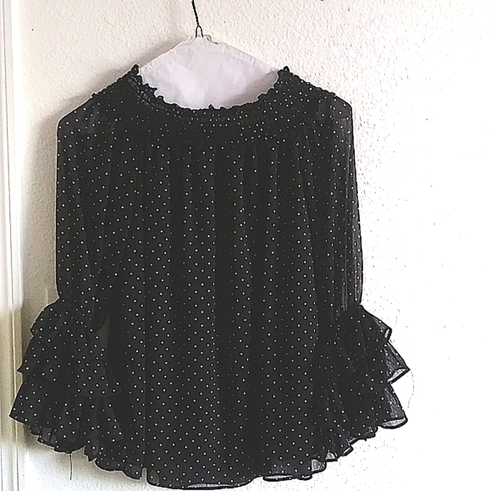 Small dot Black top